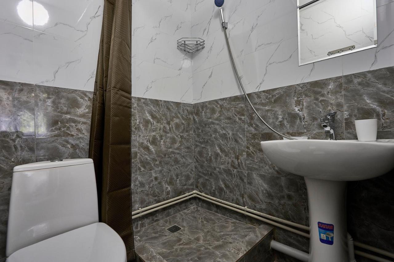 Апарт 33 Aparthotel Almatî Exterior foto