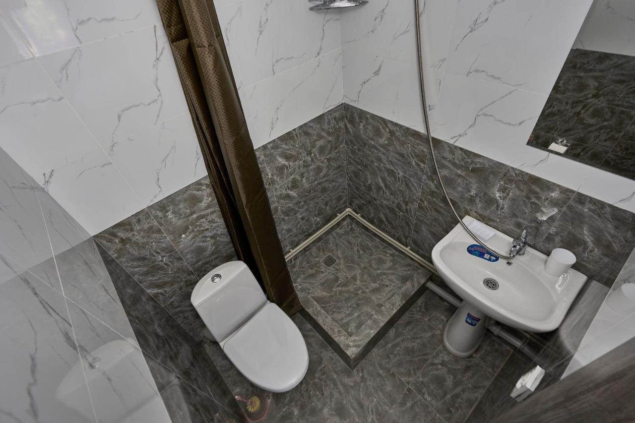 Апарт 33 Aparthotel Almatî Exterior foto