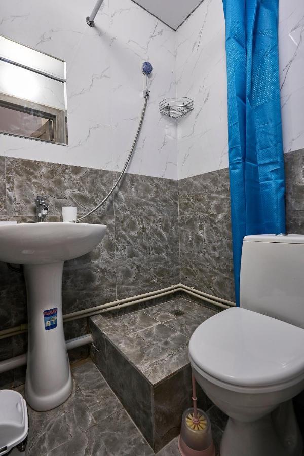 Апарт 33 Aparthotel Almatî Exterior foto